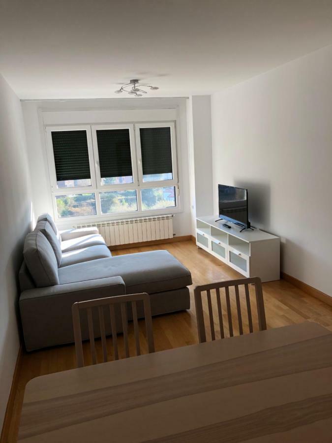 Piso Vacacional en Avilés Apartamento Exterior foto